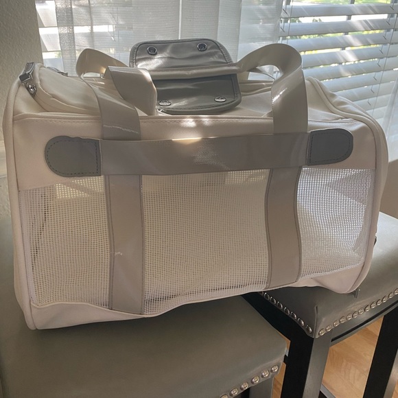 Sherpa pet carrier - Picture 3 of 5